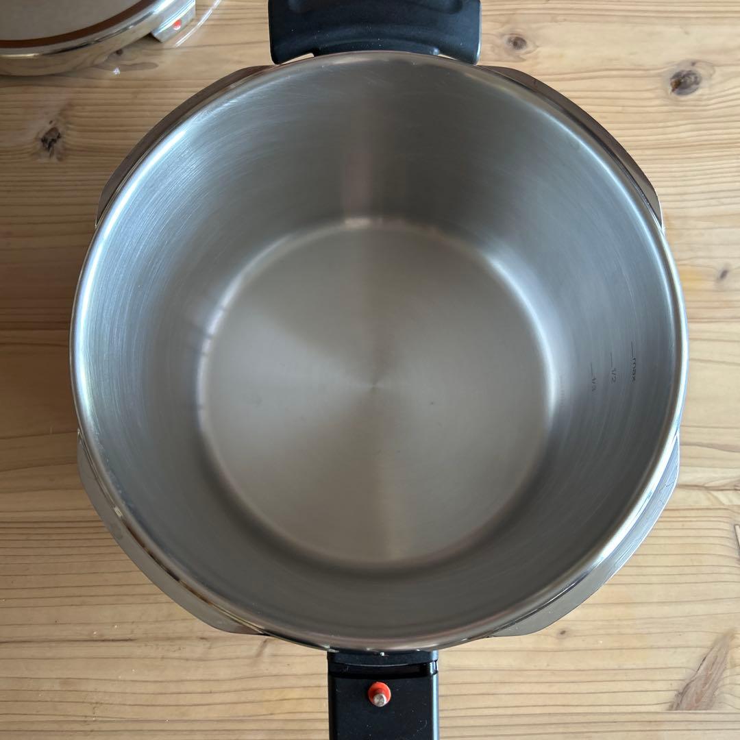 フィスラー圧力鍋　ビタクイック4．５リットル　美品