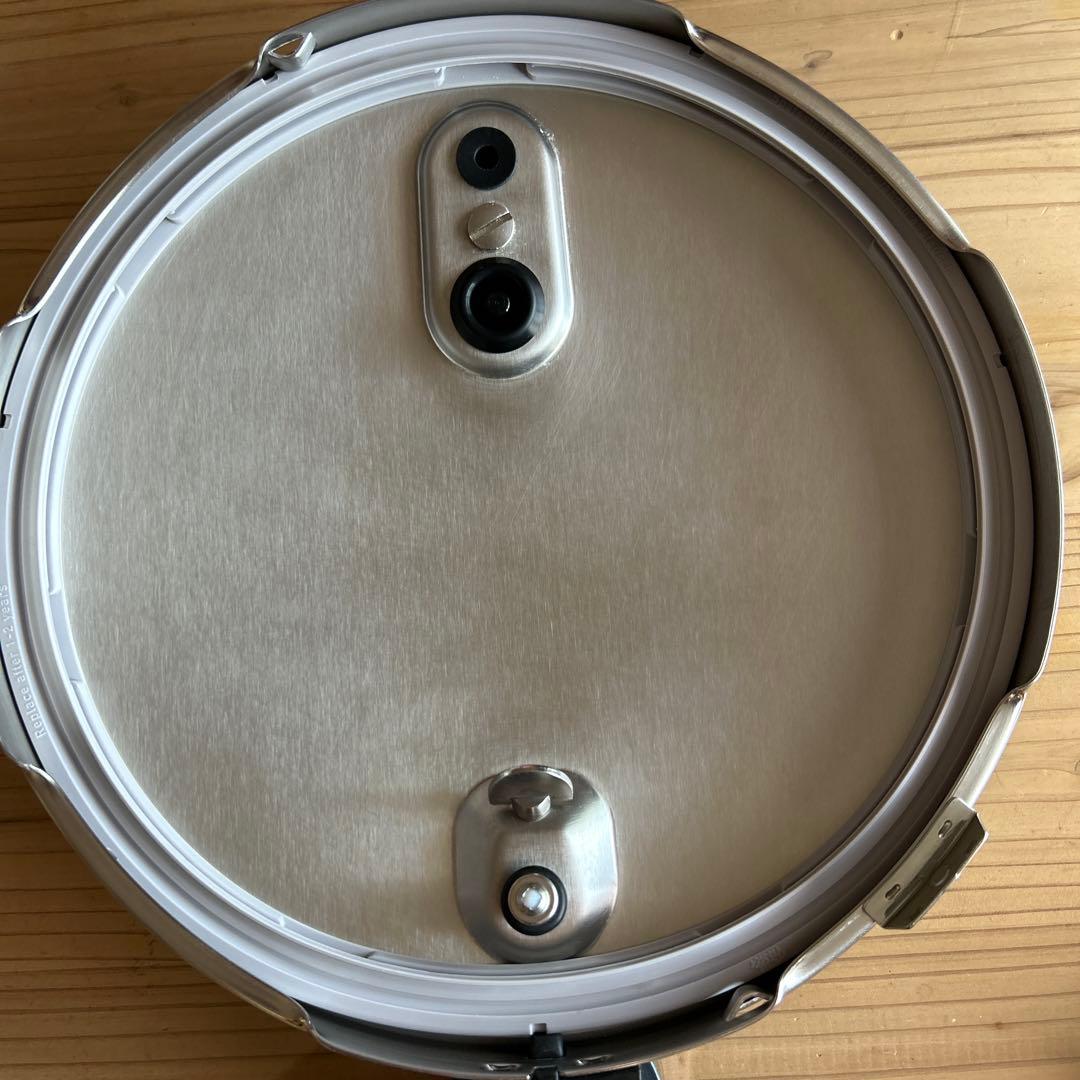 フィスラー圧力鍋　ビタクイック4．５リットル　美品