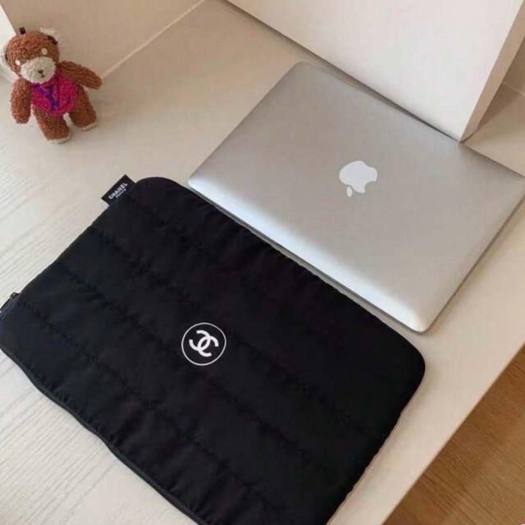 高級感ノートPCケース ブラック 軽量 クッション 保護 シンプル 男女兼用