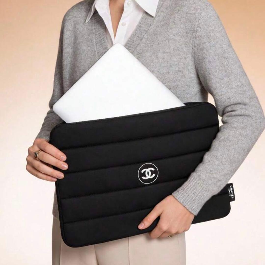 高級感ノートPCケース ブラック 軽量 クッション 保護 シンプル 男女兼用