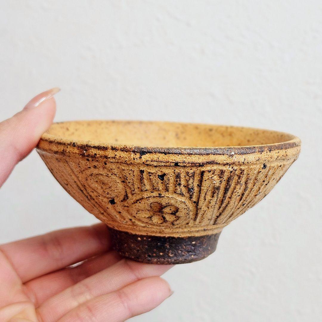 【2点ペア】小ぶり飯椀 浮き彫り 越前焼 実生窯 新藤聡子 新品 送料無料