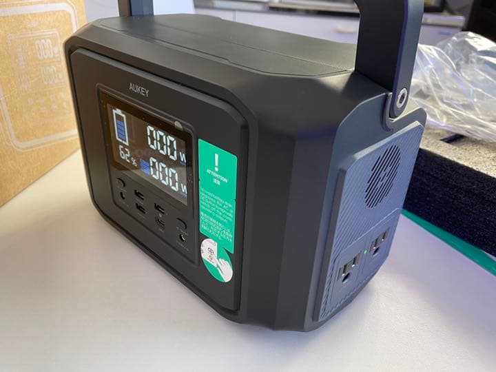 大容量のポータブル電源 174000mAhドローン小型冷蔵庫携帯電話パソコン対応