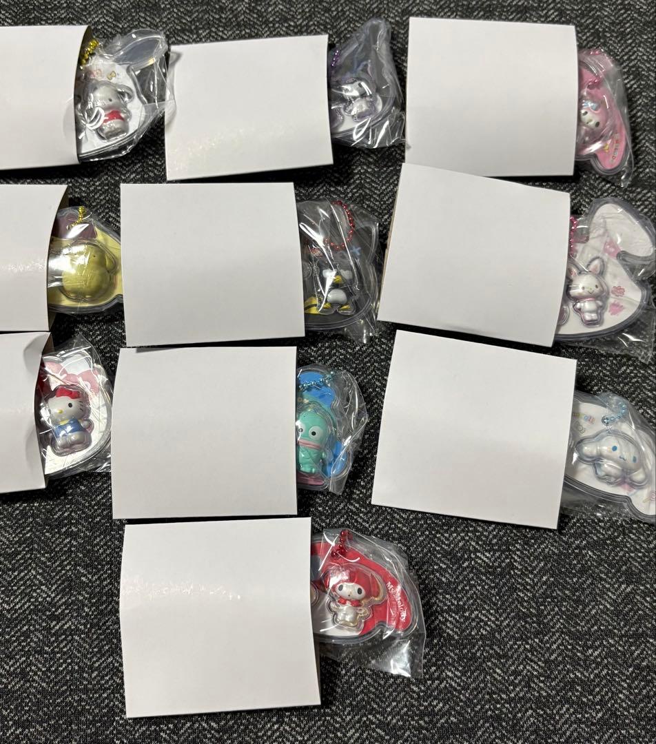 サンリオキャラクターズ パッケージチャーム&チョコボーロ コンプセット