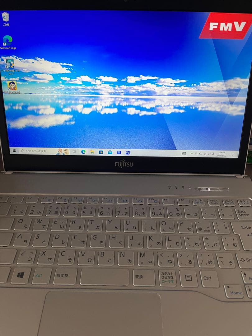 美品 Fujitsu sh75/w