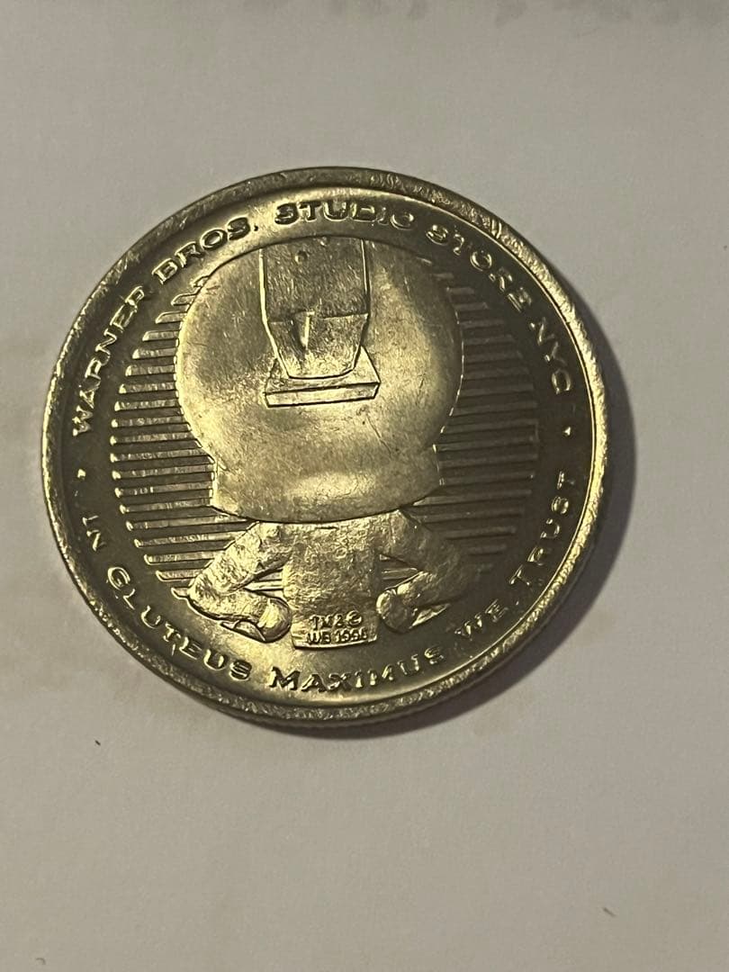 E2ルーニー・テューンズのキャラクター「マービン・ザ・マーシャンの記念メダル