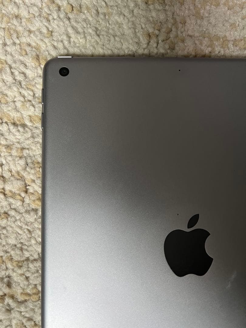 Apple iPad スペースグレー 本体　第６世代　32GB