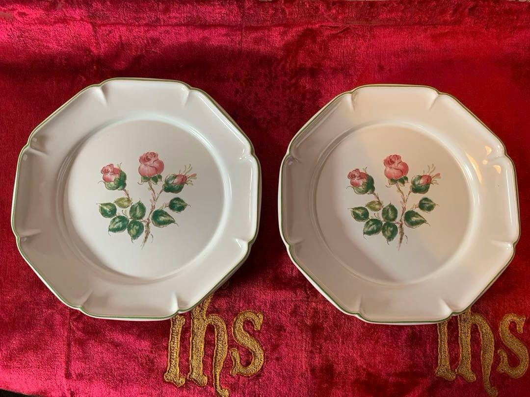 Gine ジアン ビンテージ　未使用品のピンクのバラが素敵なお皿2枚セット！