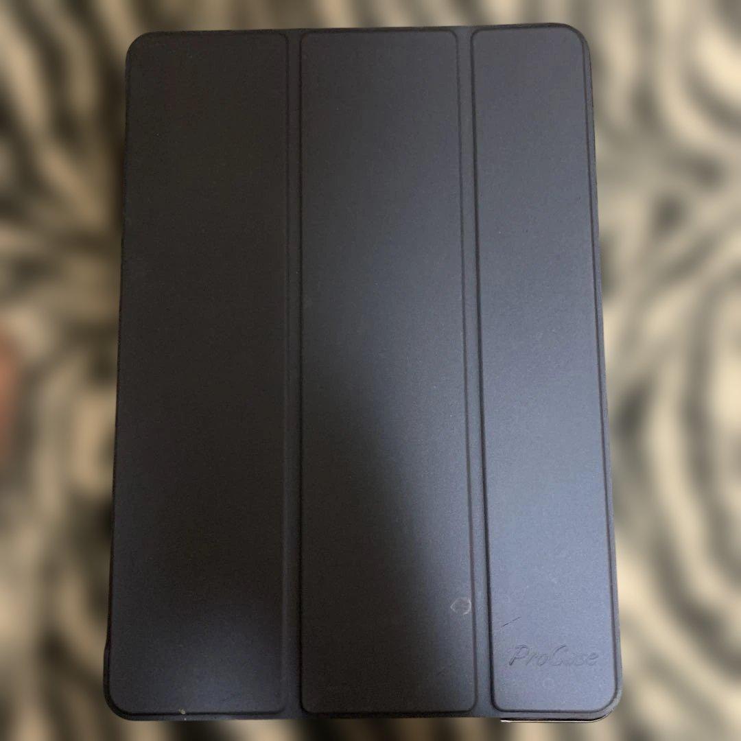 Apple iPad 第７世代 スペースグレー 本体 カバー付