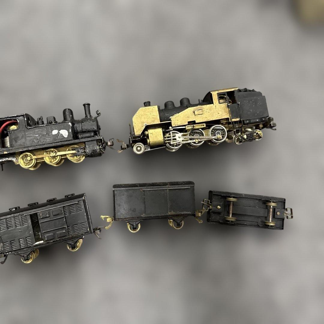 碓*4様 金属製蒸気機関車 と貨車セット