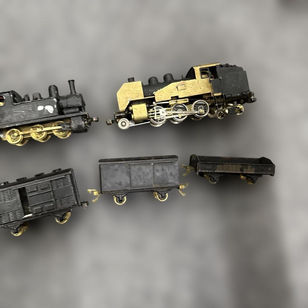碓*4様 金属製蒸気機関車 と貨車セット