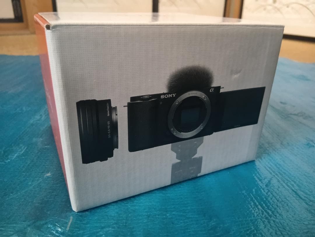 【未使用】SONY ZV-E10 一眼レフカメラ　パワーズームレンズ付き