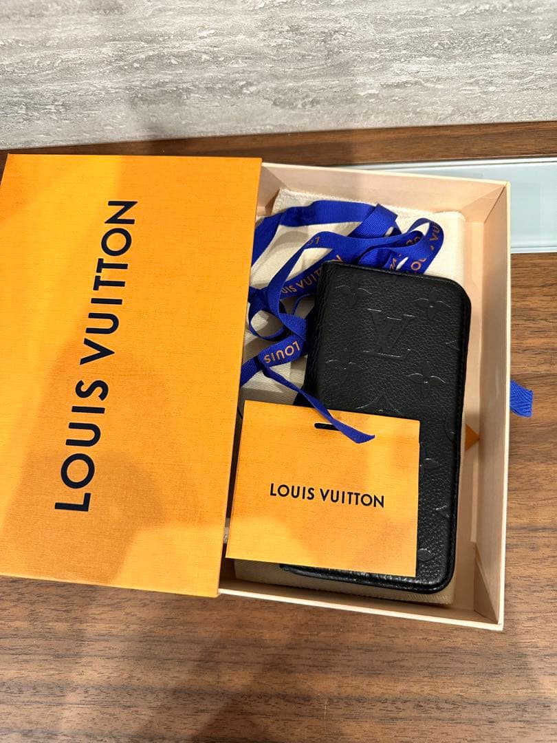 【LOUIS VUITTON】iPhoneケース黒　iPhoneX.Xs対応