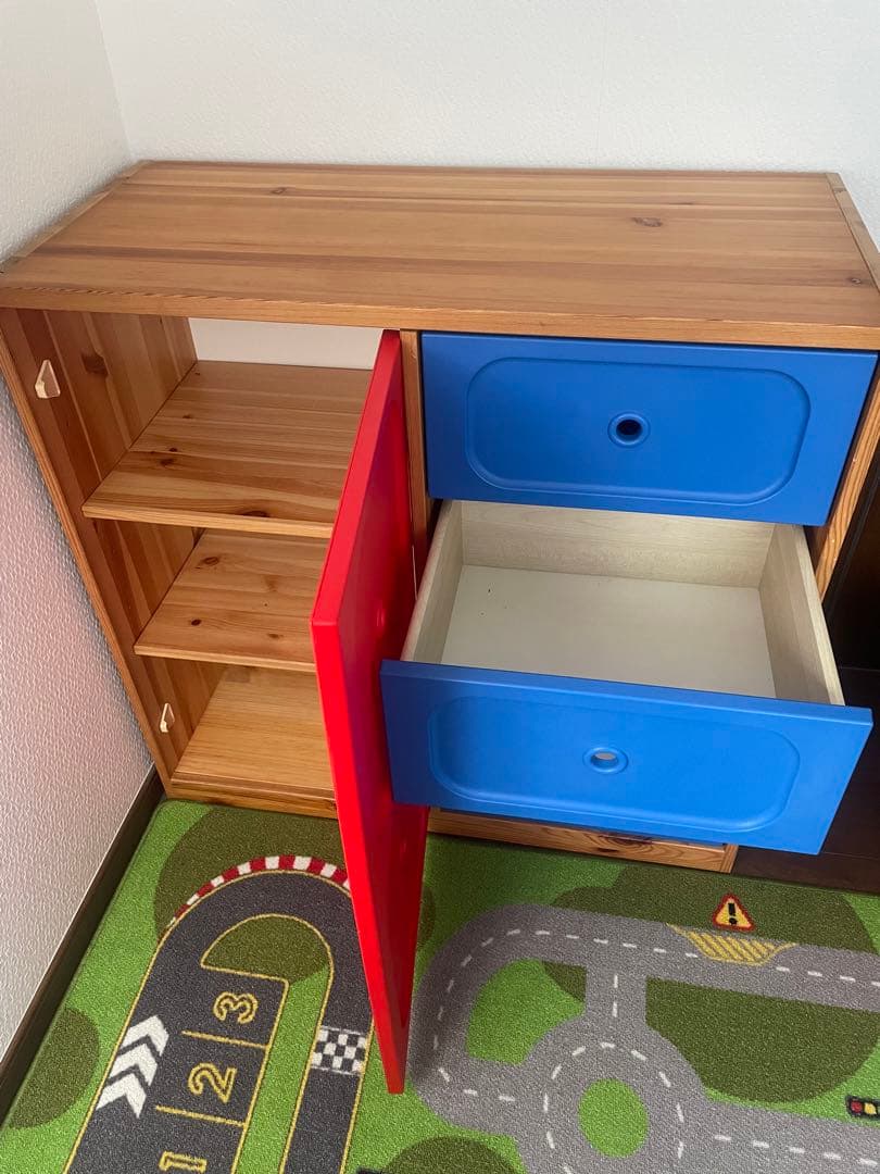 【引き取り限定】廃盤・希少品⭐︎イケア　トロファスト （引き出し・扉付き！）