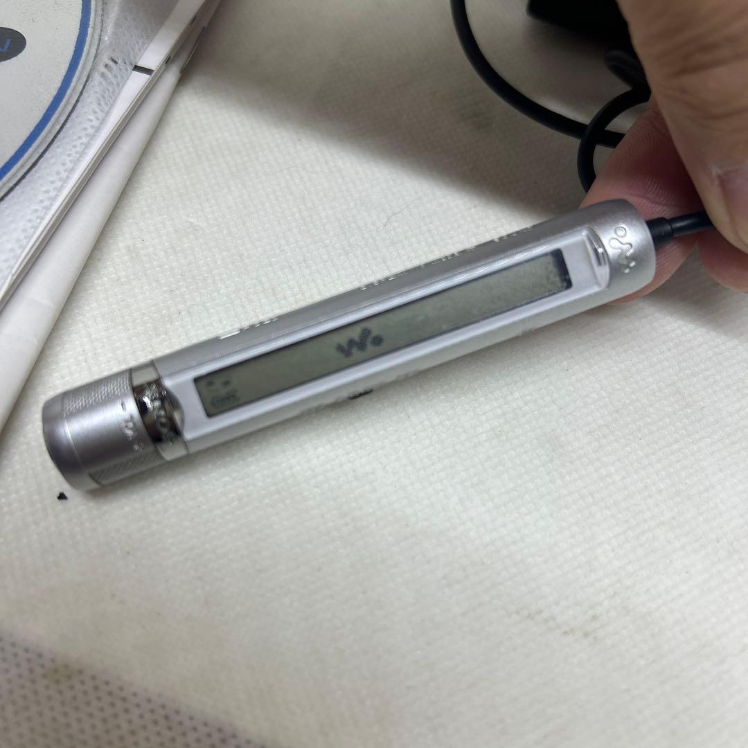 ト*ン様 ジャンク　SONY ソニー　ATRAC CDウォークマン　D-NE90