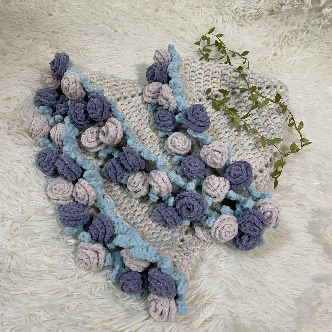 花束ブランケット　薔薇キラキララメ入り　一点物　手編み