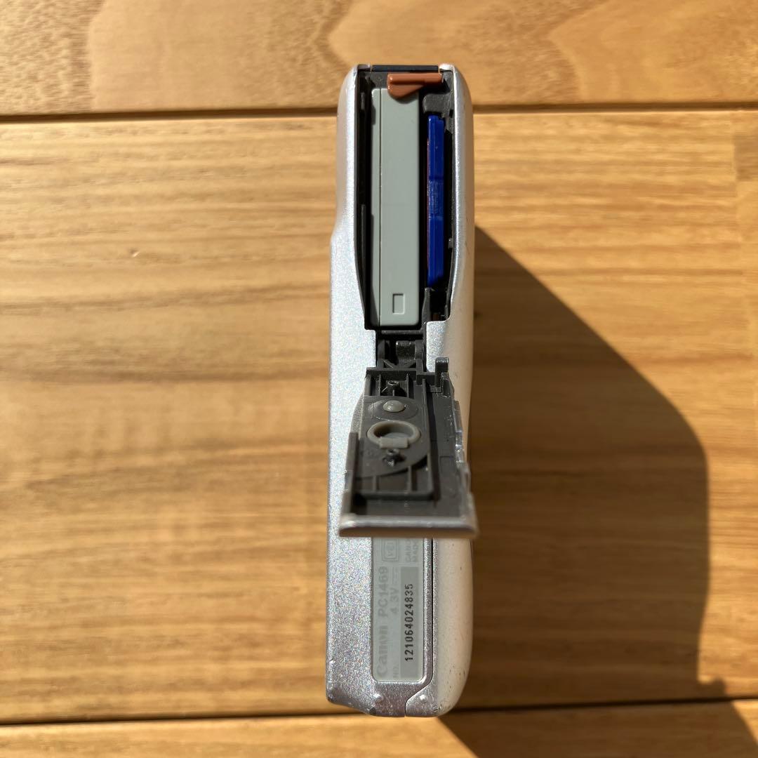 ケース＆SDカード付★キャノンデジタルカメラCanon IXY200F