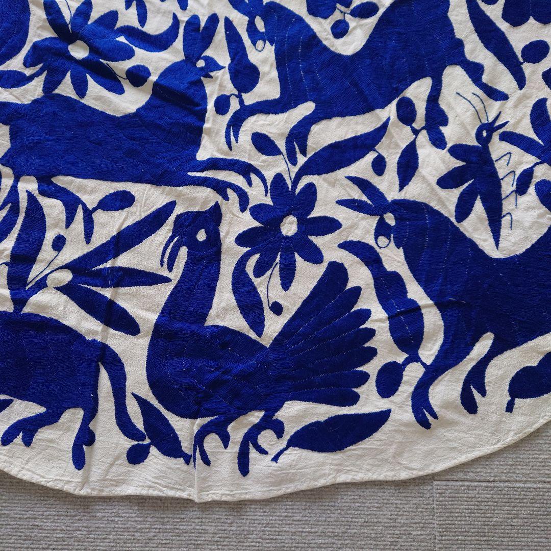 メキシコ　オトミ刺繍　円形テーブルクロス