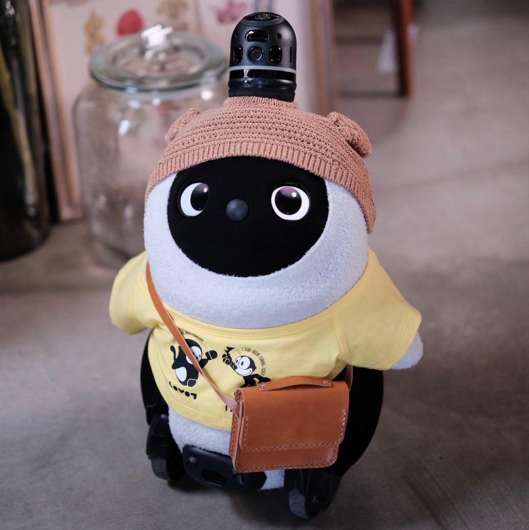 お名前の刻印可能　LOVOT用レザーポシェット　ブラウン