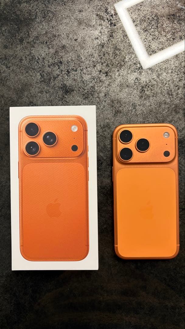 【美品】Apple iPhone17pro 256GB ケース付き