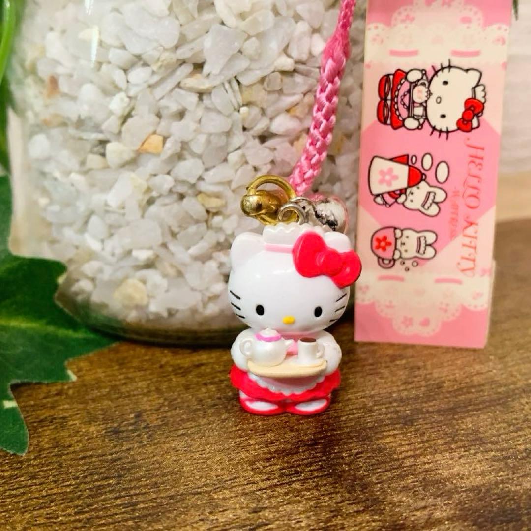 普*9様 【訳あり】ご当地キティ レストラン限定 ウェイトレスバージョン 根付け