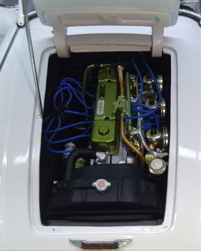 ジャンク オートアート 18/1 オースチンヒーレー