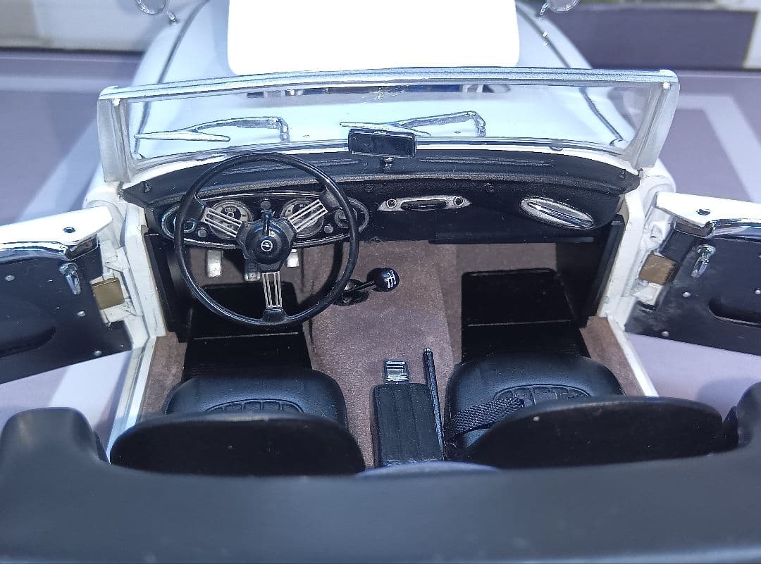 ジャンク オートアート 18/1 オースチンヒーレー