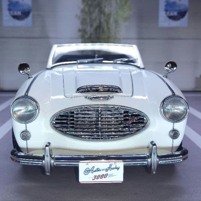 ジャンク オートアート 18/1 オースチンヒーレー