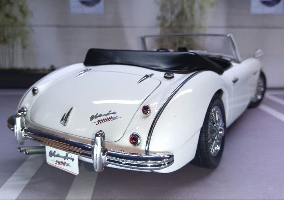 ジャンク オートアート 18/1 オースチンヒーレー