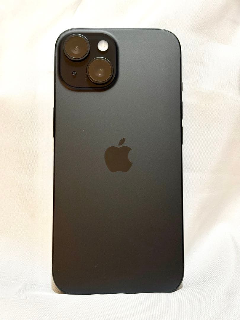 【美品】Apple iPhone 15 ブラック　本体