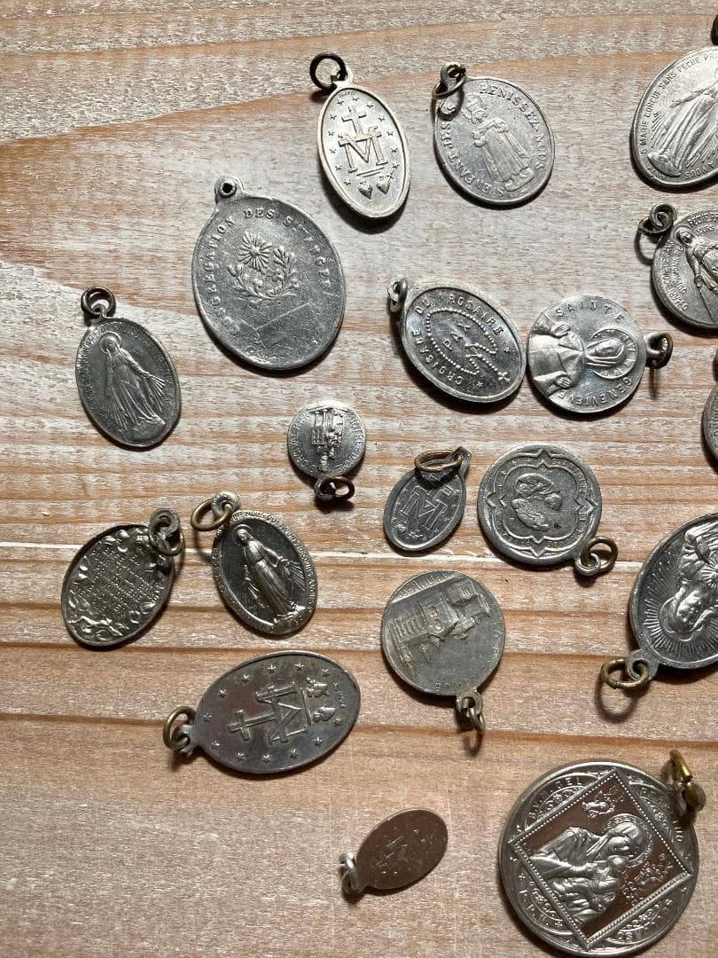 ★まとめ売り★メダイユ ペンダントトップ チャーム C