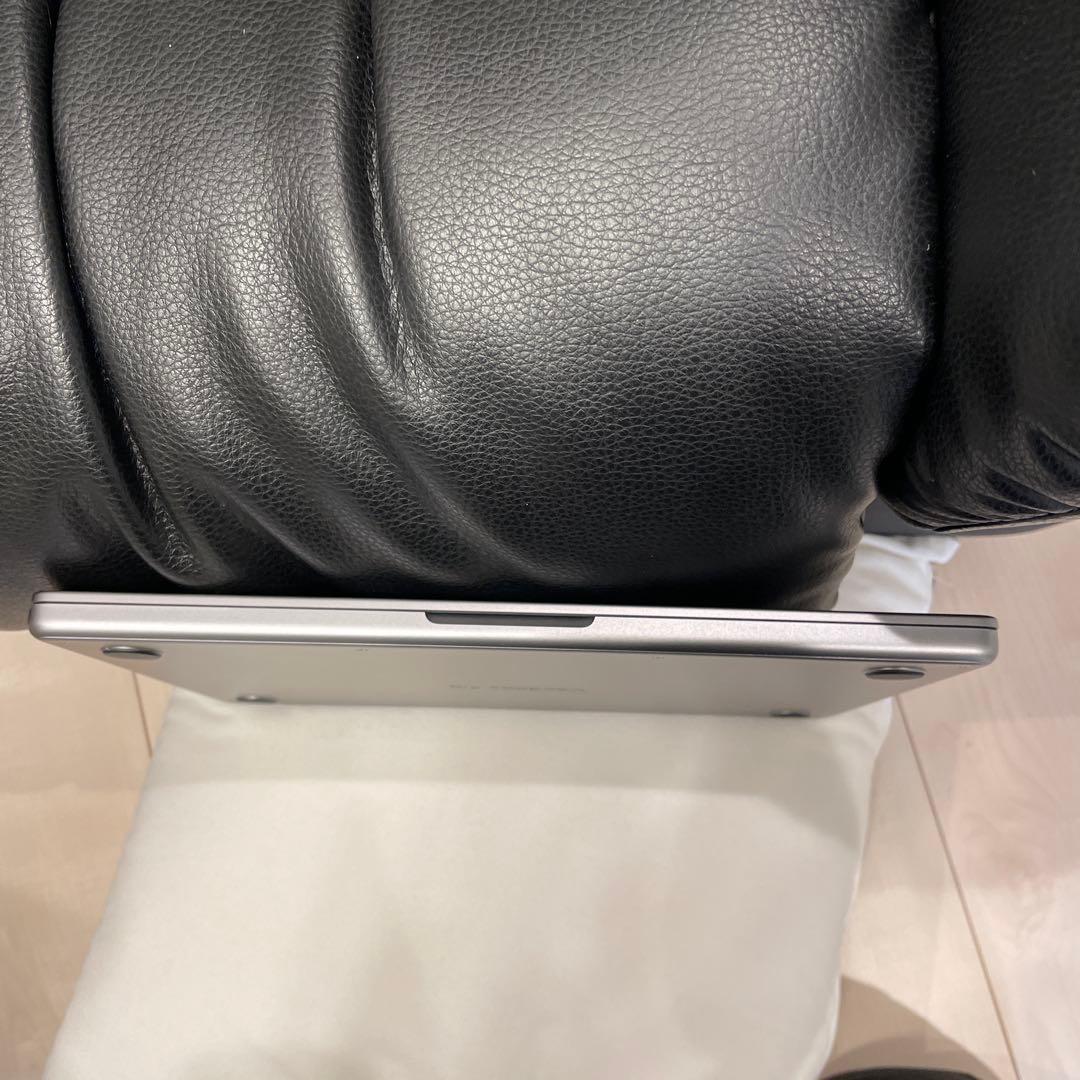 MacBook本体 MacBook Pro M2 Max 2TB 64GB 30 Core GPU