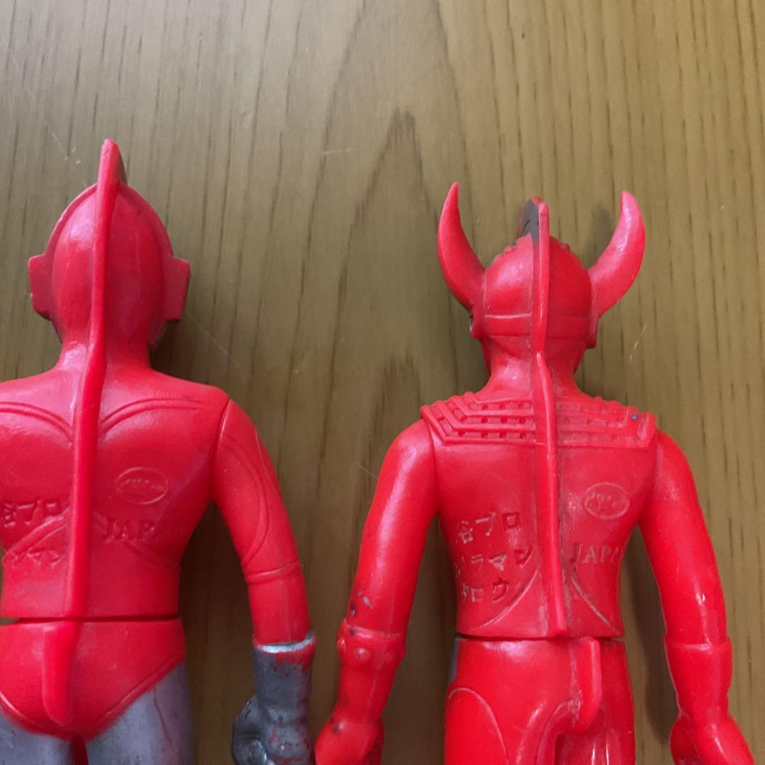 ウルトラマンソフビなど、昭和レトロ