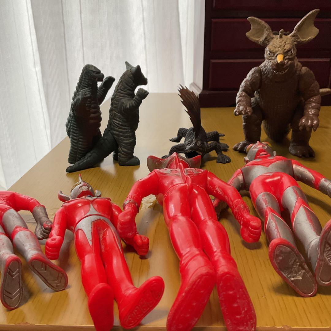 ウルトラマンソフビなど、昭和レトロ