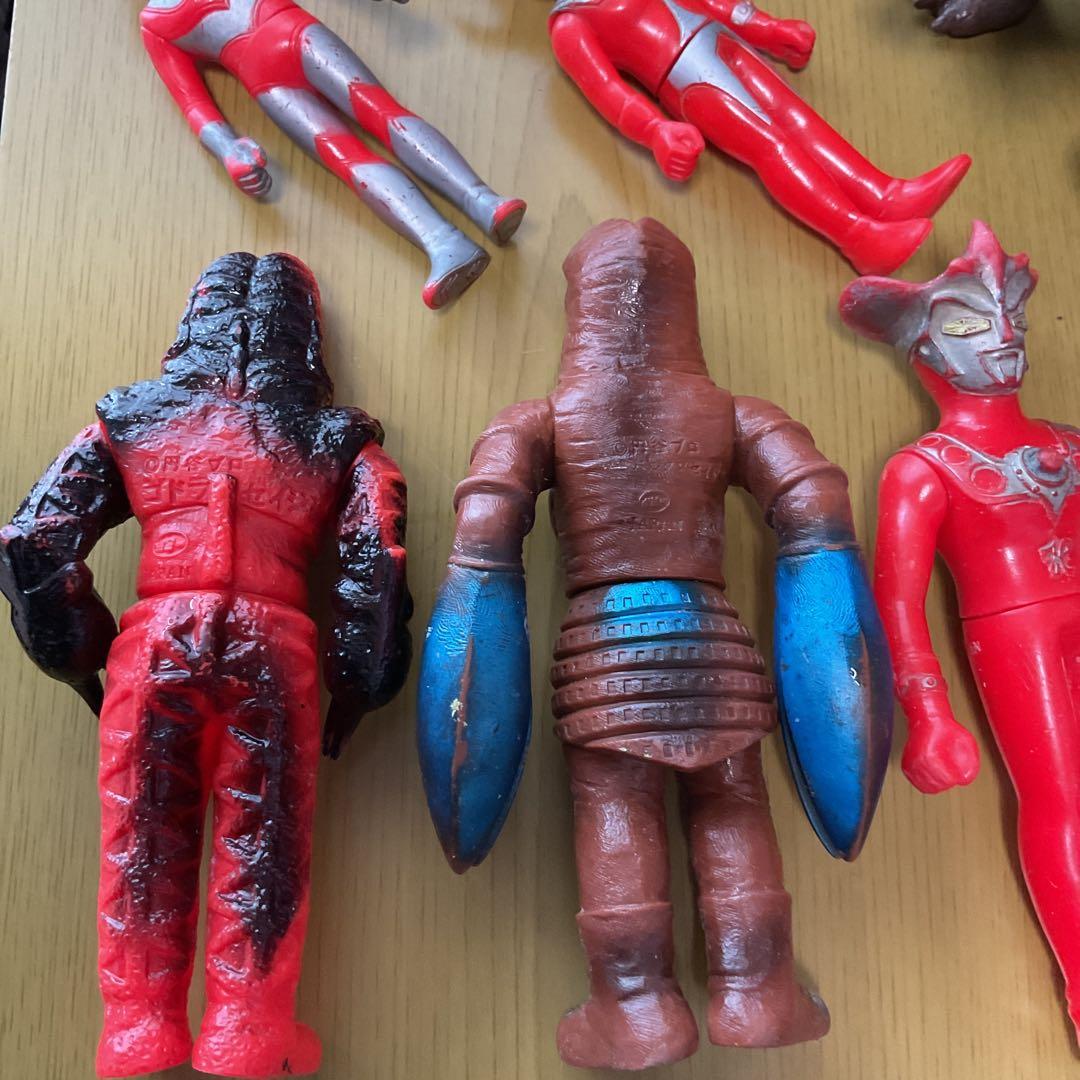 ウルトラマンソフビなど、昭和レトロ