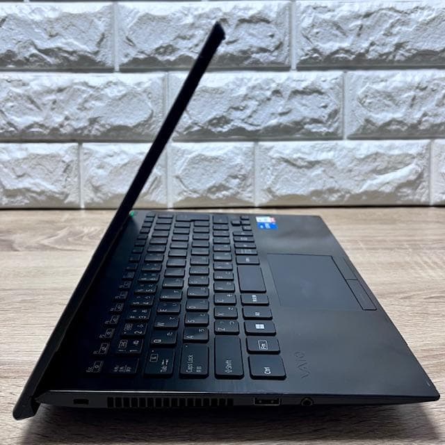 2022モデル！12世代上級Corei5！超速SSD！RAM16GB！VAIO