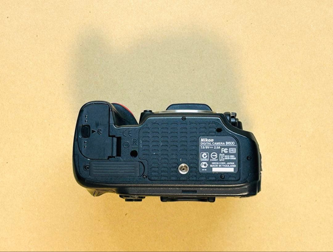 ニコン　D600ボディ　動作品　フルサイズ　ジャンク　FX Nikon