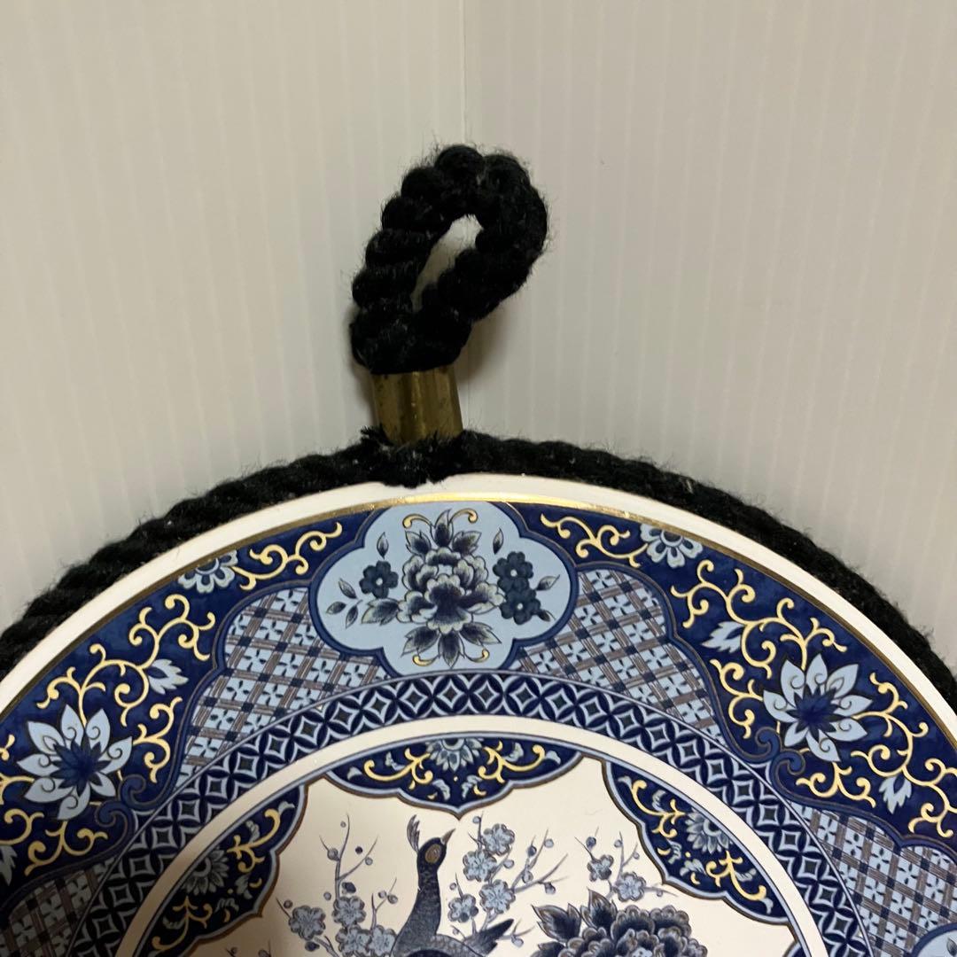 E-壁【美品】有田焼 陶板画 壁掛け 飾り物 孔雀 牡丹 青藍 金彩コルク裏打ち