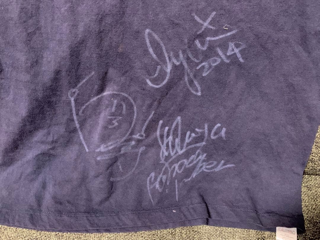 back number サイン入りTシャツ ネイビー