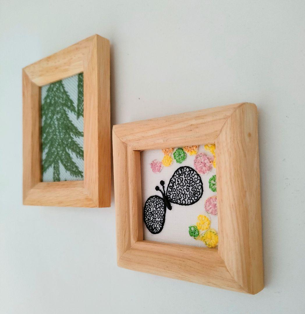 SOLD ミナペルホネン　ファブリックフレーム　　ちょうちょ　春色