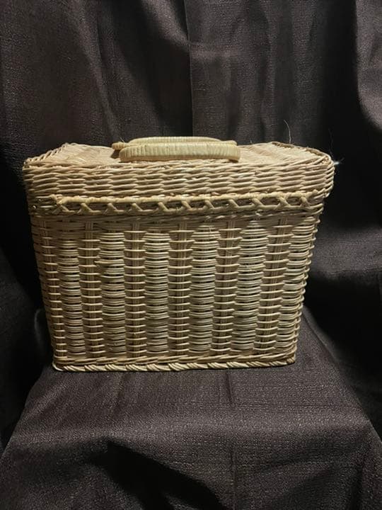 昭和レトロ　可愛い籐籠バスケット　籐カゴバッグ