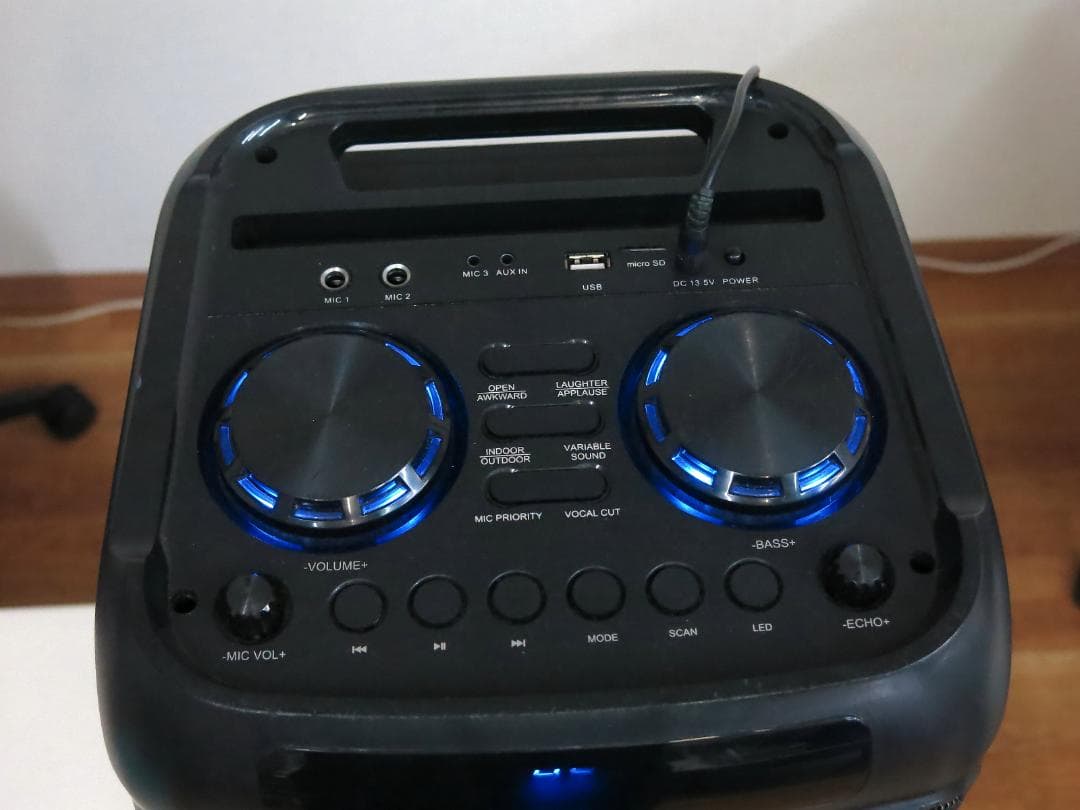 アズマ ポータブルLEDパーティスピーカー GRV-PS70WA
