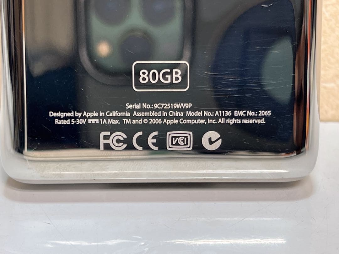 Apple iPod 第5世代 A1136 80GB