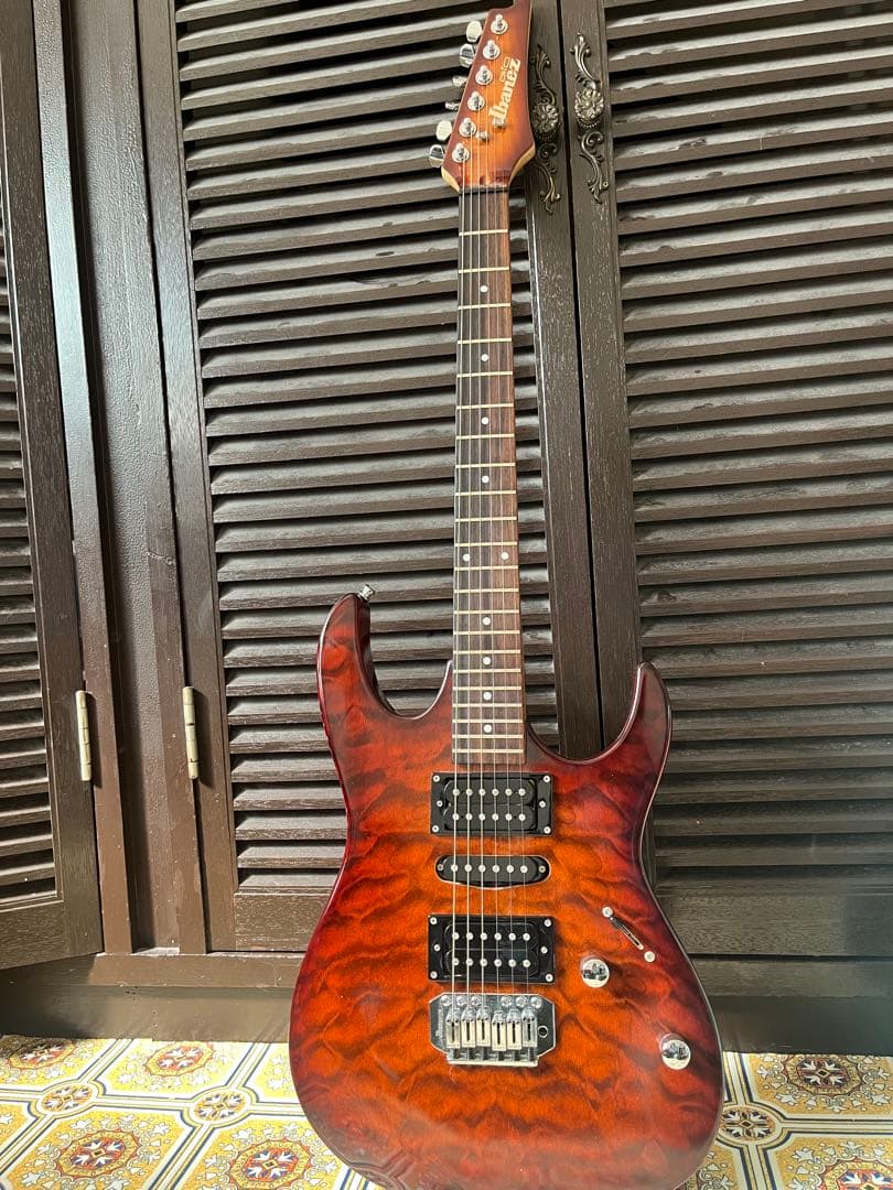 美品　Ibanez GIO エレキギター HSH 良個体　虎目