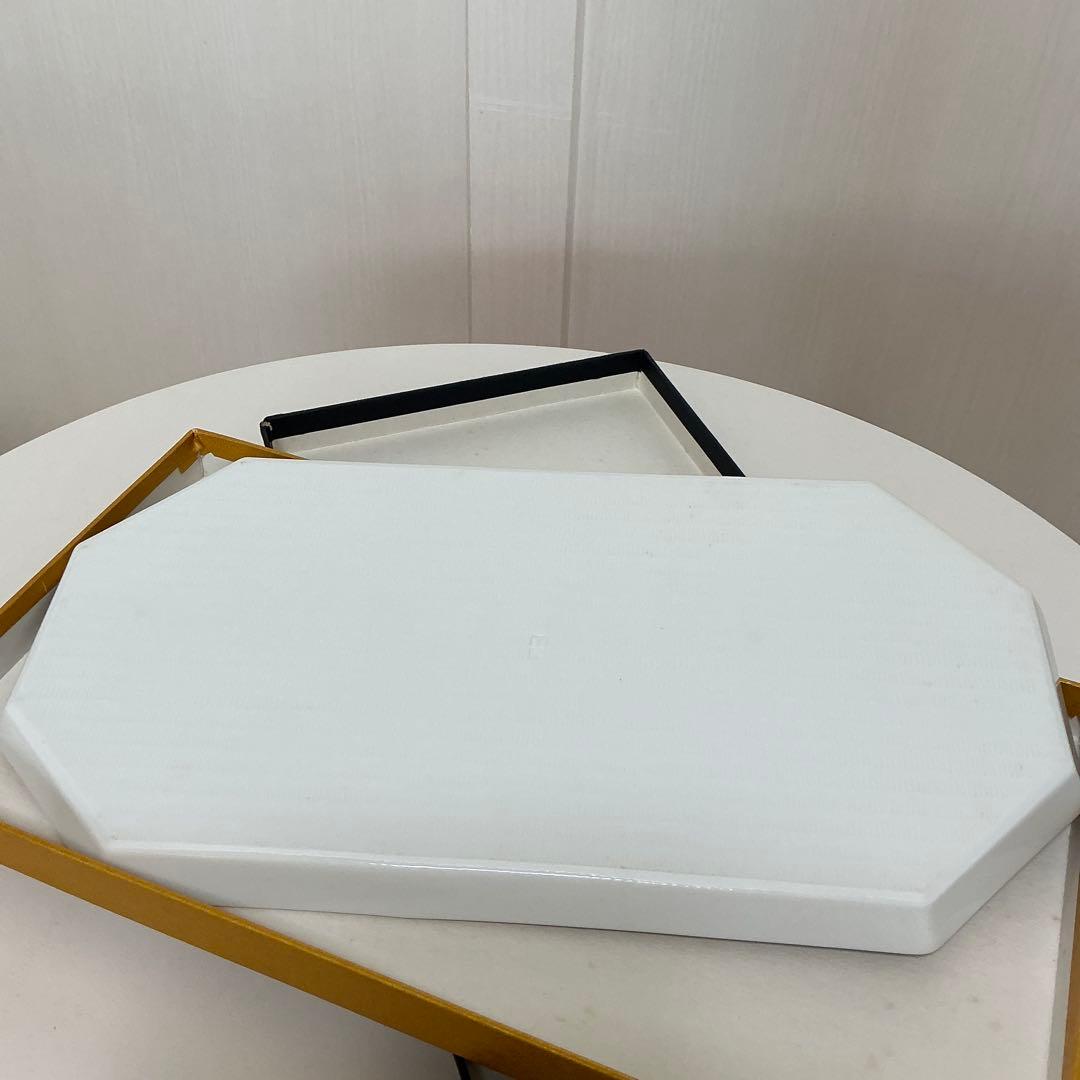 庫山窯　八角形のオードブル皿　金彩狩衣　八角盛皿　お正月　お祝い