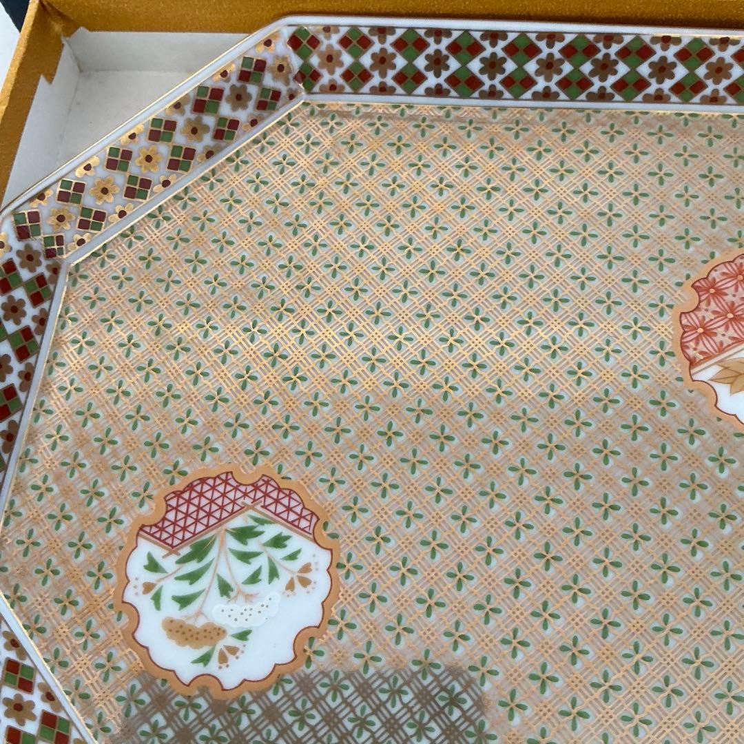 庫山窯　八角形のオードブル皿　金彩狩衣　八角盛皿　お正月　お祝い