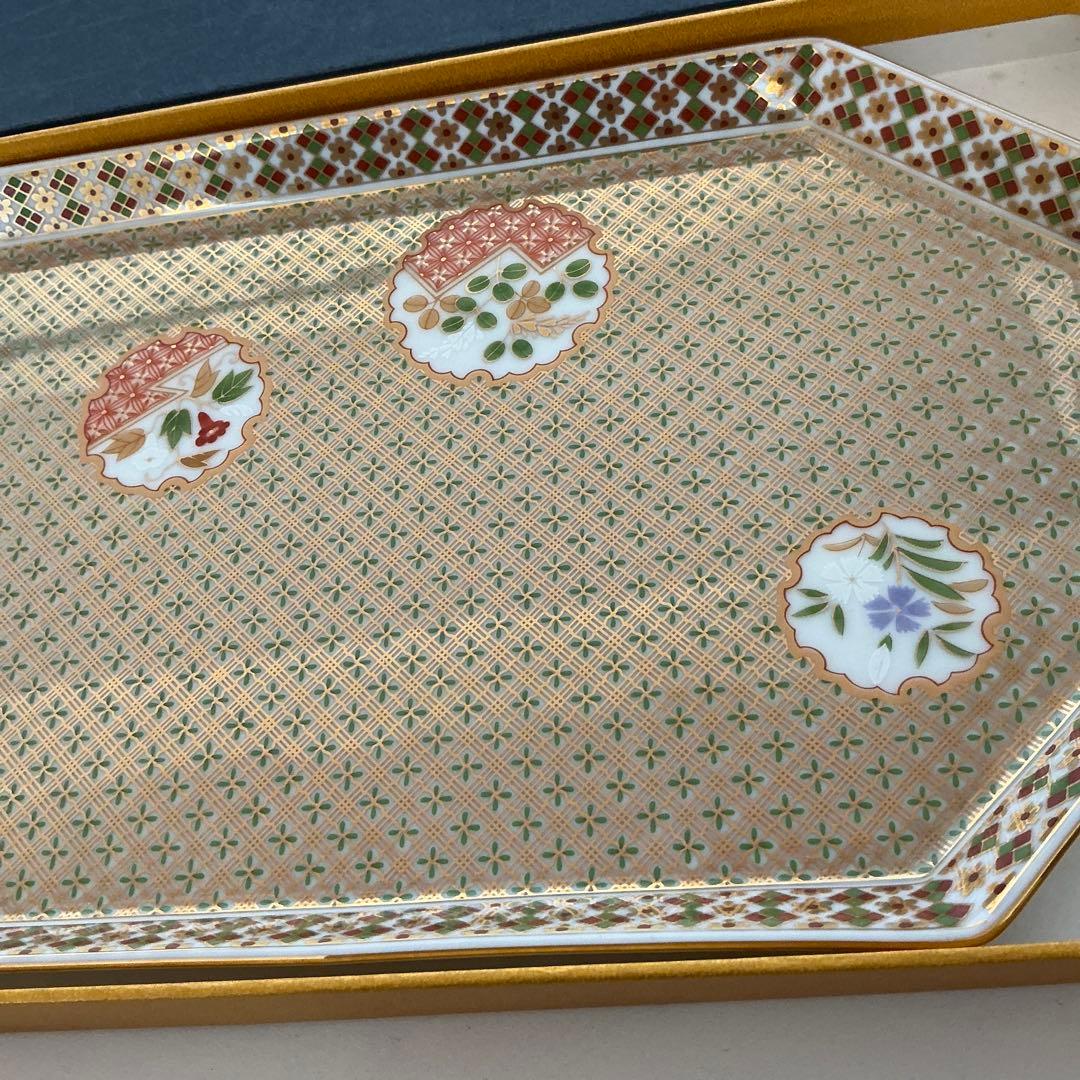 庫山窯　八角形のオードブル皿　金彩狩衣　八角盛皿　お正月　お祝い