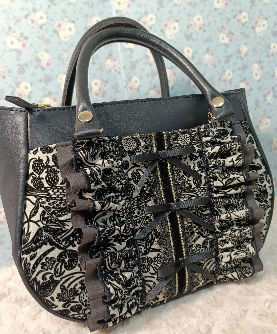 ひ*★様 リバティ　ストロベリーメドウ　フロッキー加工　ぽってりトート　フェイク