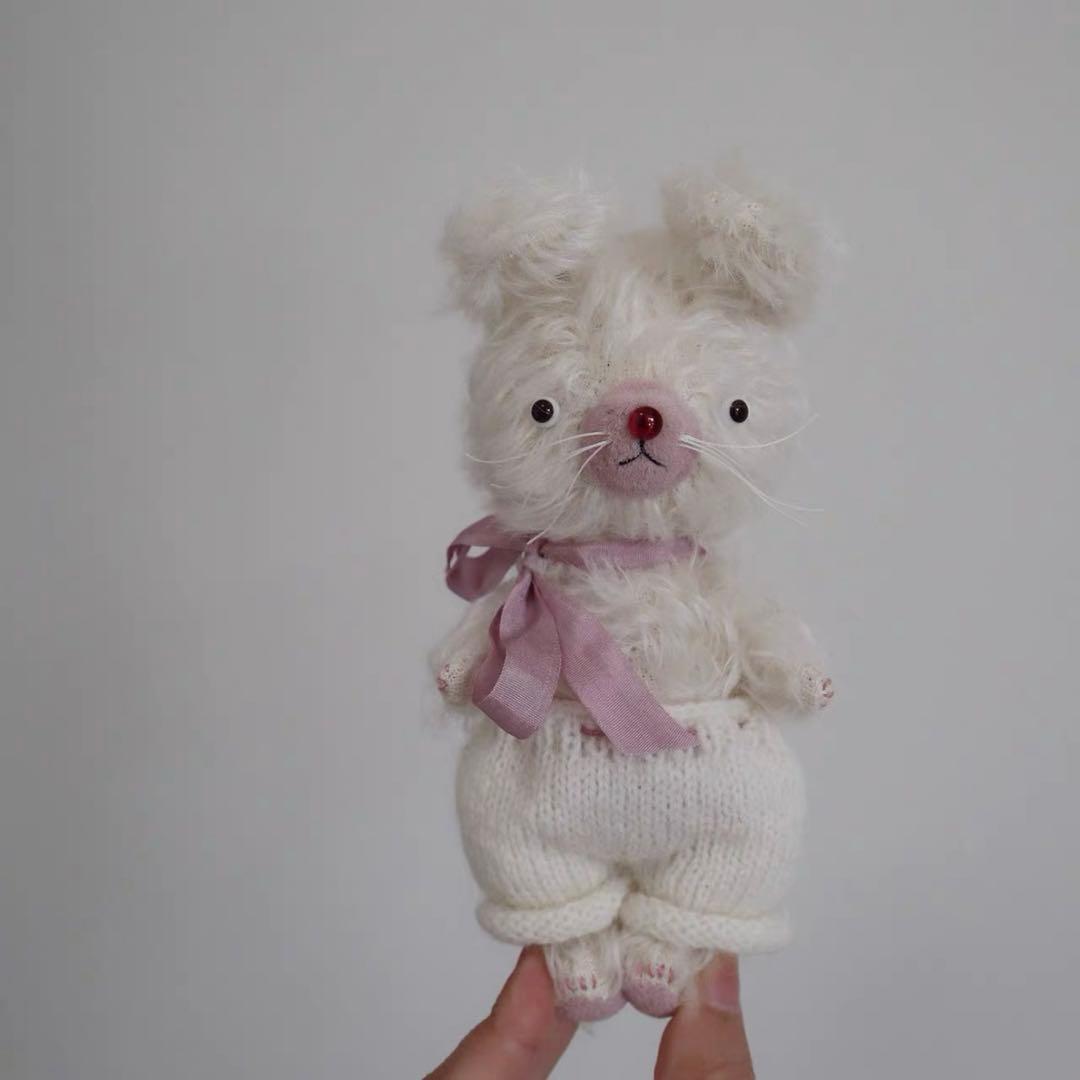 赤い鼻のうさぎさん アーティストベア テディベア 海外作家様 ハンドメイド