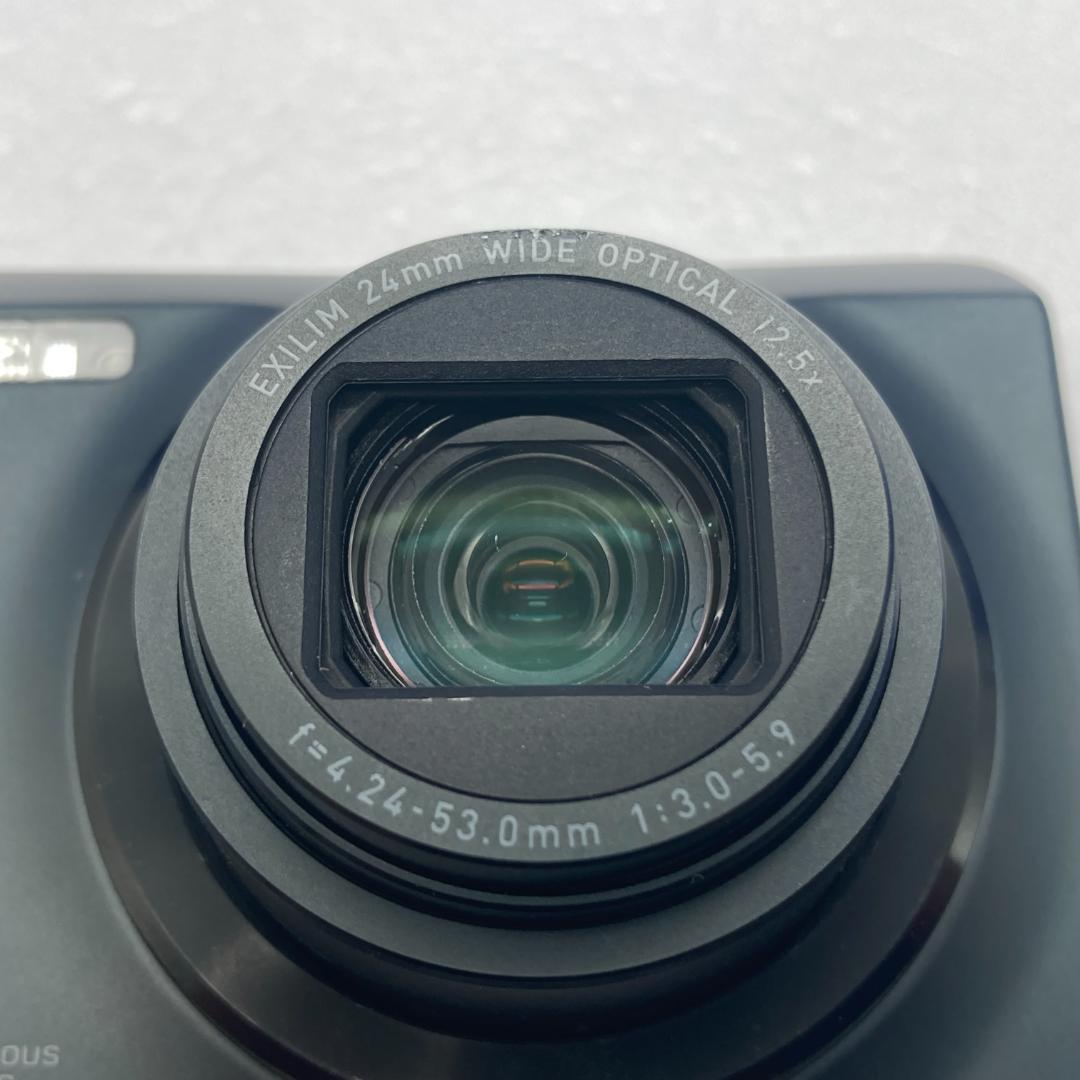 デジタルカメラ CASIO EXILIM EX-ZR100