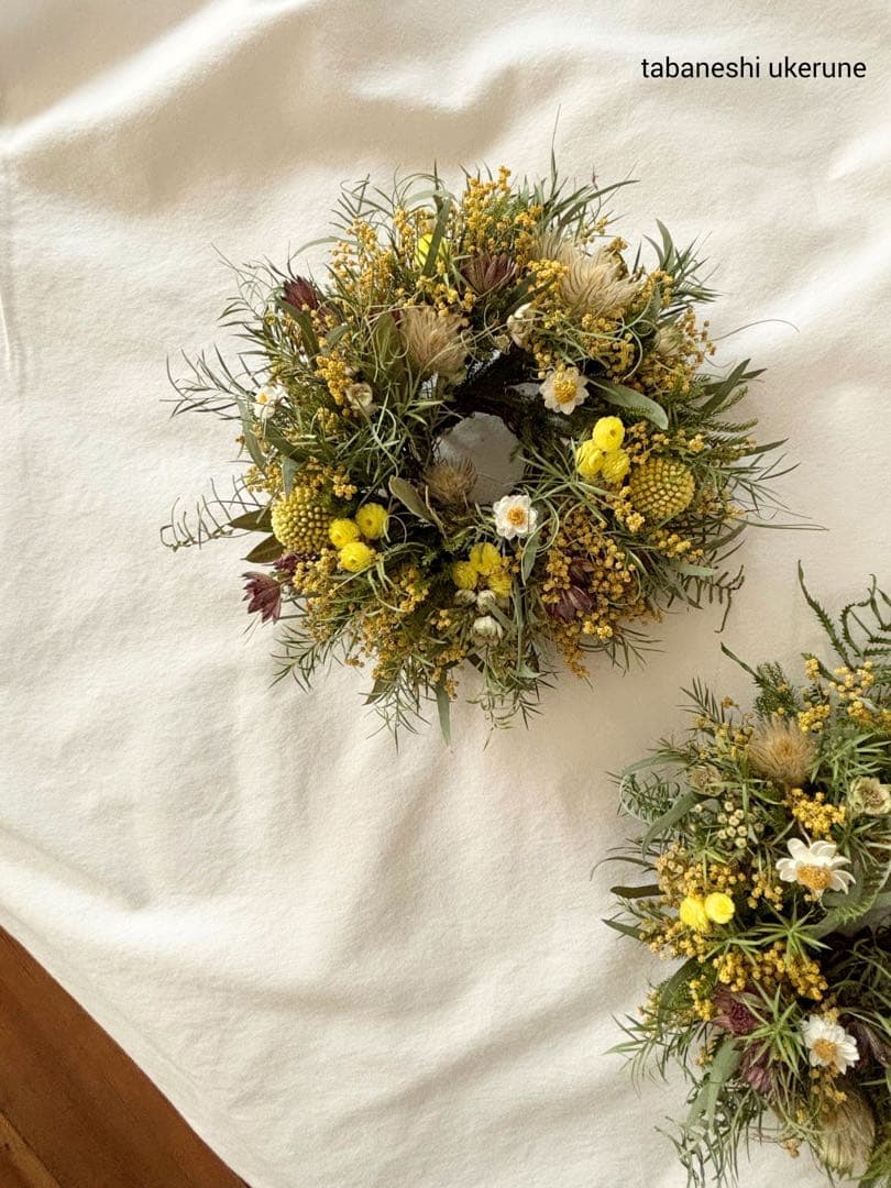 瀬戸内ミモザとアストランチアを丁寧に紡いだ　幸せを運ぶ　リース　ドライフラワー
